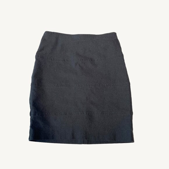 Dynamite Black Pencil Skirt With Hem Details Size 0 - Picture 1 of 8